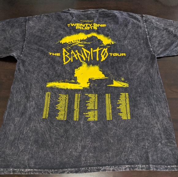 COPY - Twenty One Pilots Banditos Tour 2018 Acidwash Grey - Picture 4 of 6